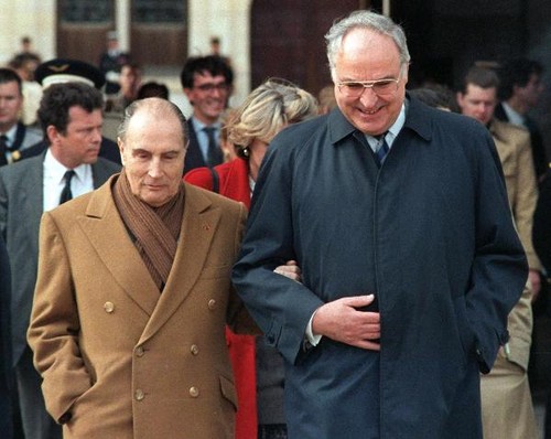 Elysee_Bild_Kohl_Mitterand_II.jpg