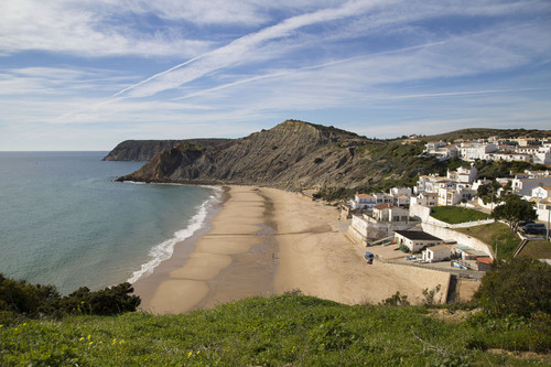 Praia-do-Burgau-Algarve[1].jpg
