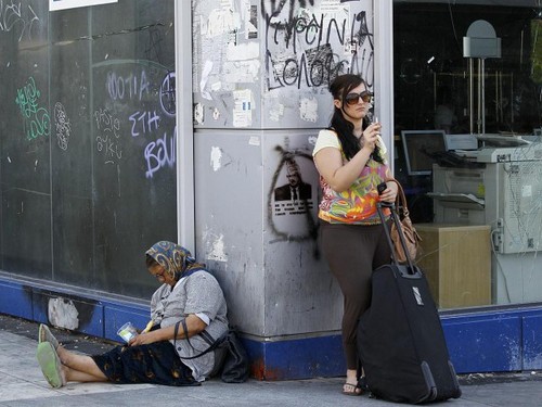 Ruas da Grecia 01.jpg Ruas da Grecia 01.jpg