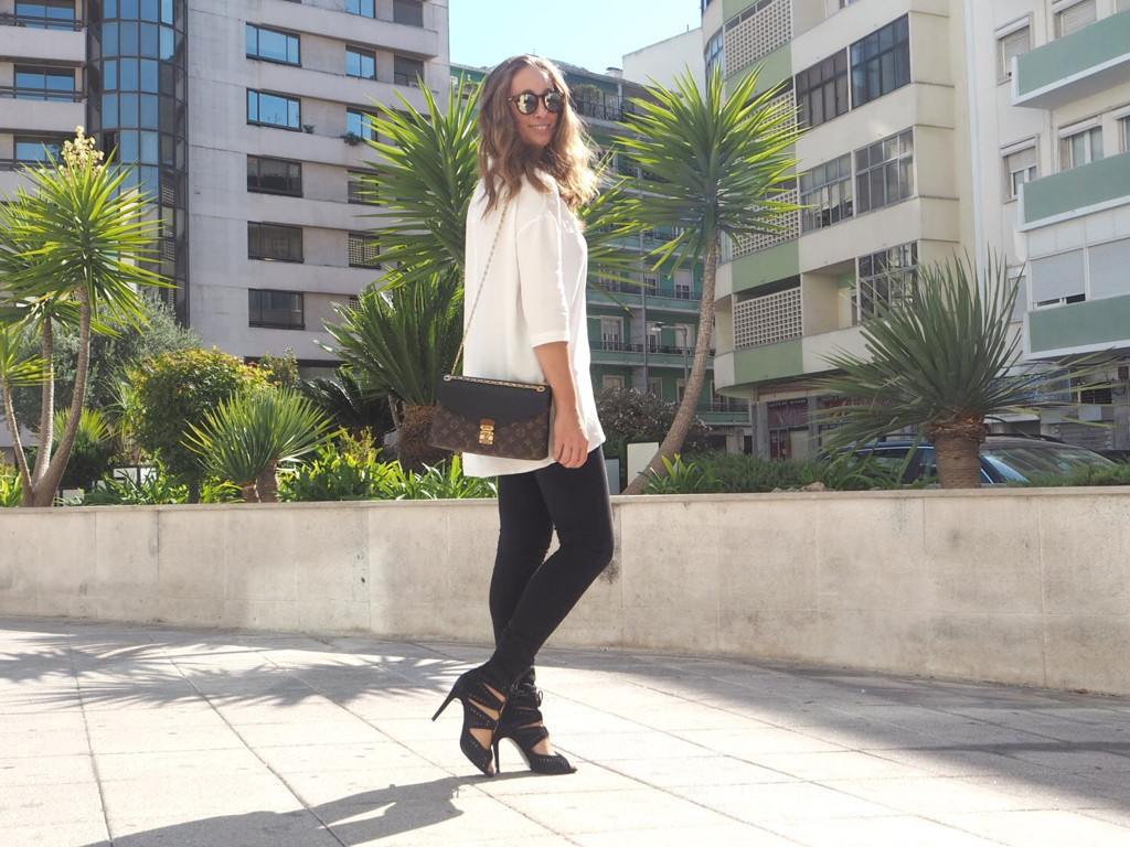 18838017_mEPns.jpg 18838017_mEPns.jpg